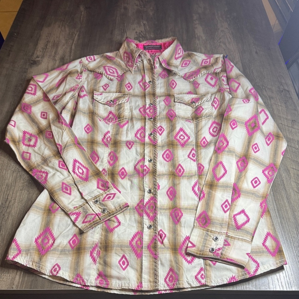 Rock 47 by Wrangler Western Pink and Tan Geometric Snap Button Shirt
